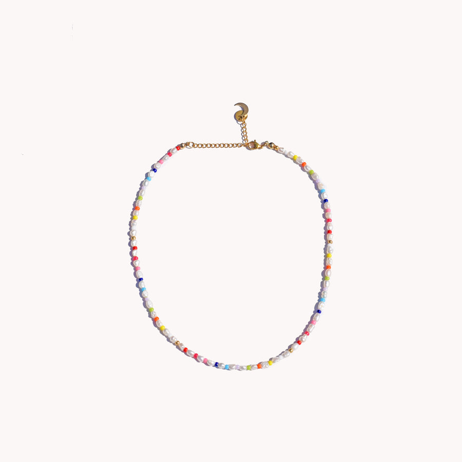 Pearly colorful necklace